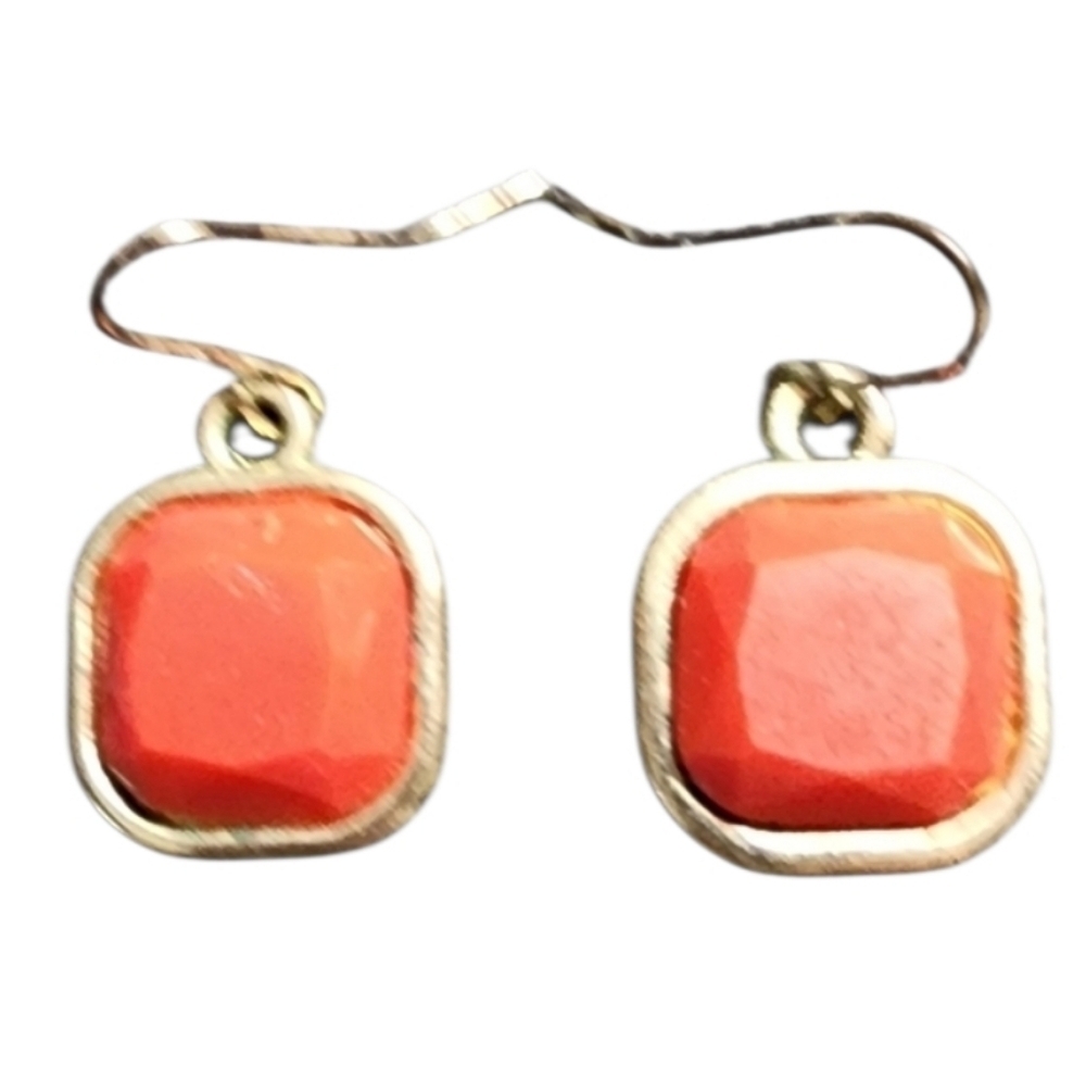 💥4 for $20💥Gold Tone Orange Dangle Earrings